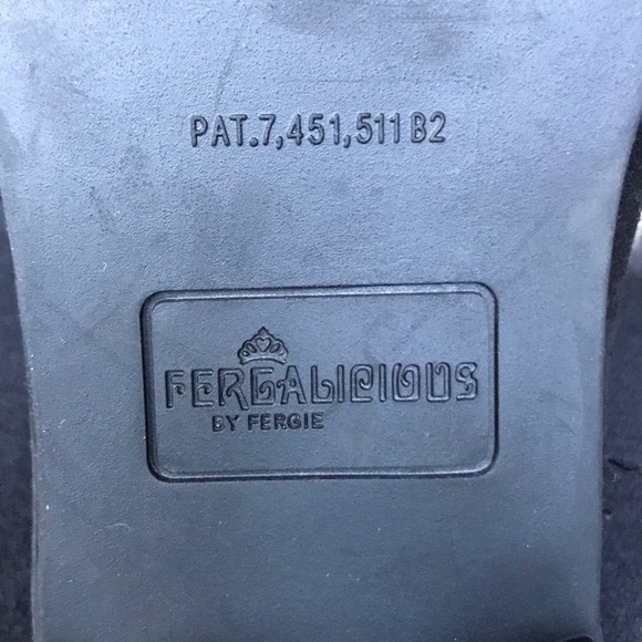 NWOB FERGALICIOUS  HARLIN OVER THE KNEE BOOT - Picture 5 of 9